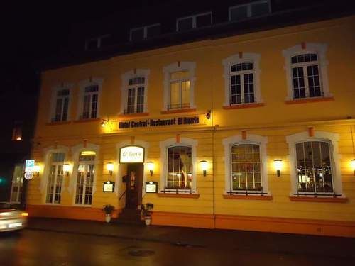 Hotel Central Restaurant El Barrio Гревенброх Екстериор снимка